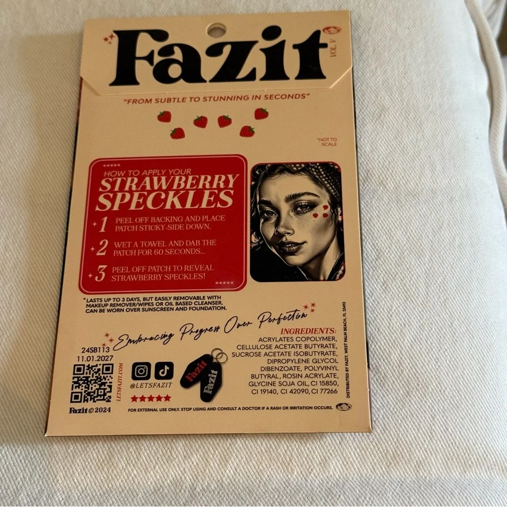Fazit Strawberry Speckles Makeup Patches new - Picture 4 of 7